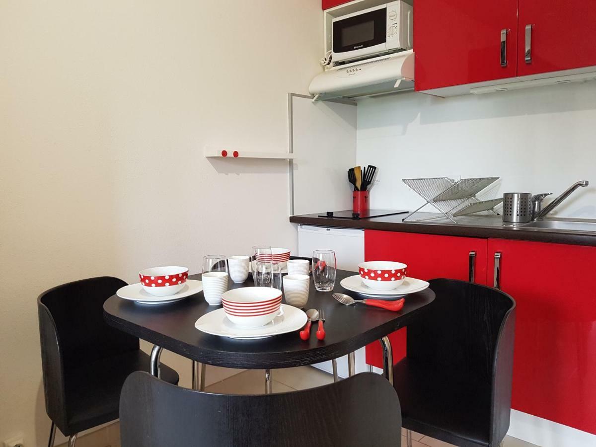 Appartement 2 Pieces Rez-De-Jardin A 2 Pas De La Plage Et De La Thalasso Cabourg Bagian luar foto